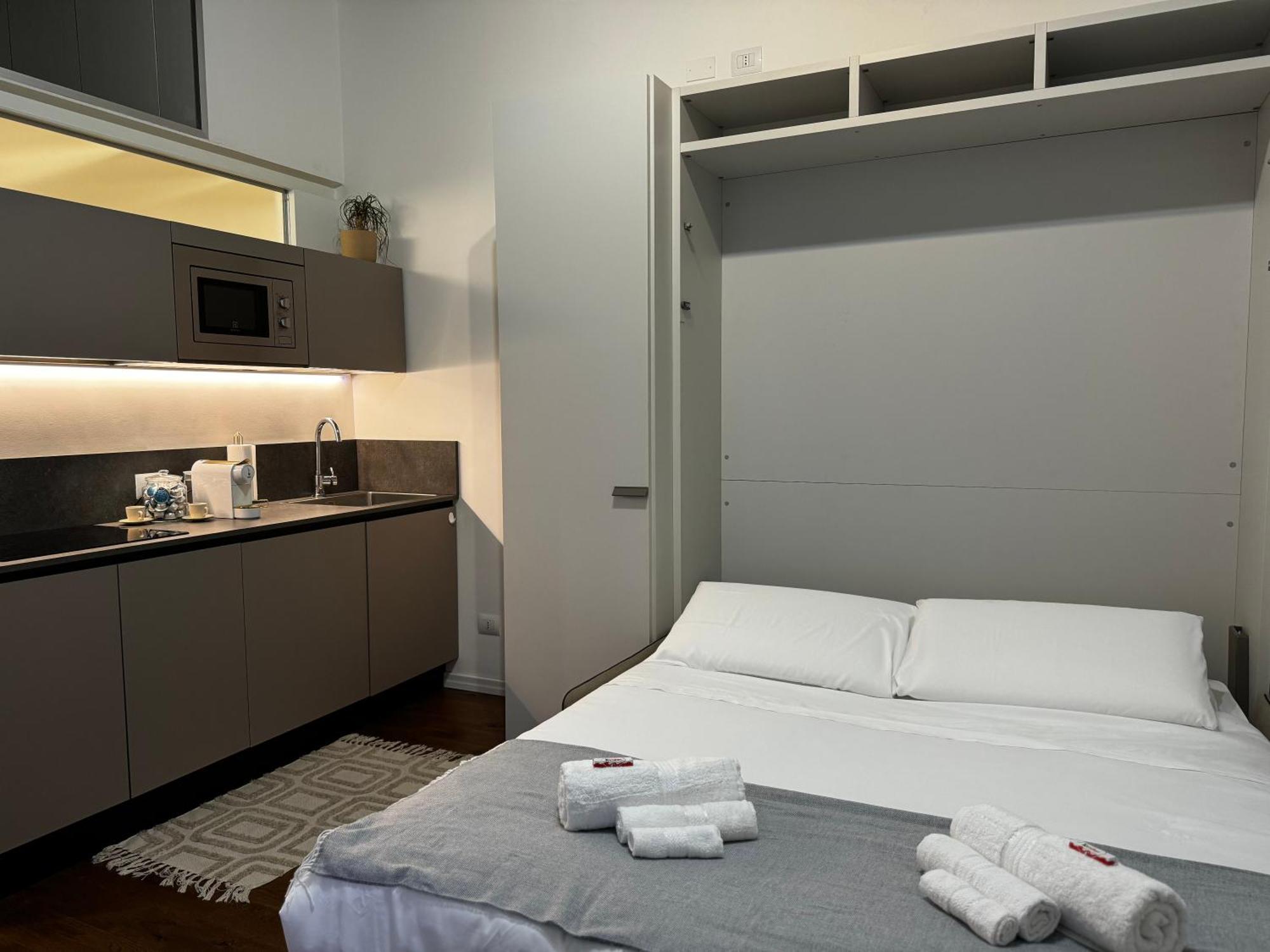 Regina Milano In Corso Lodi - Sky Tv, Wifi E Breakfast Box Apartment Exterior foto