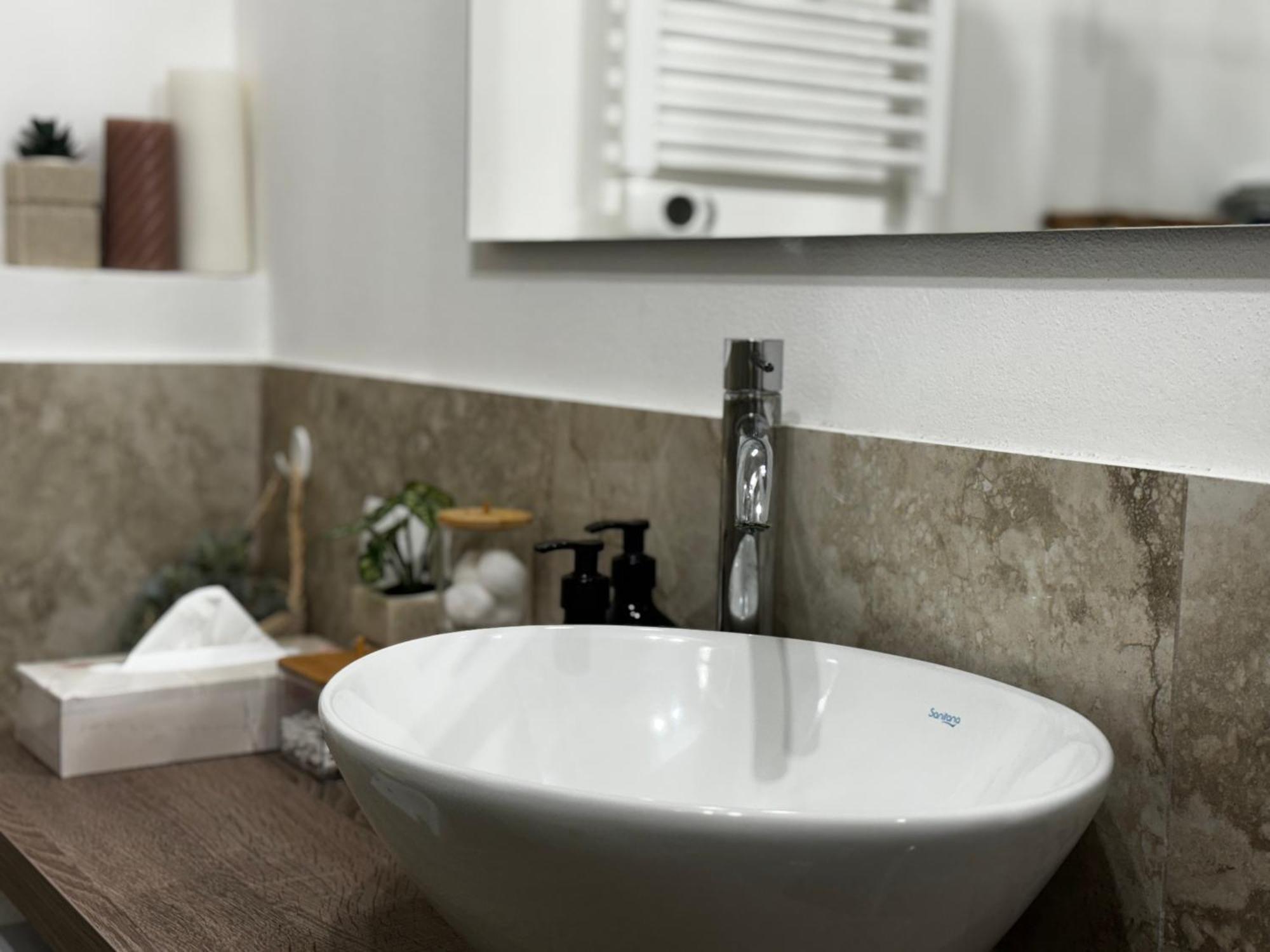 Regina Milano In Corso Lodi - Sky Tv, Wifi E Breakfast Box Apartment Exterior foto