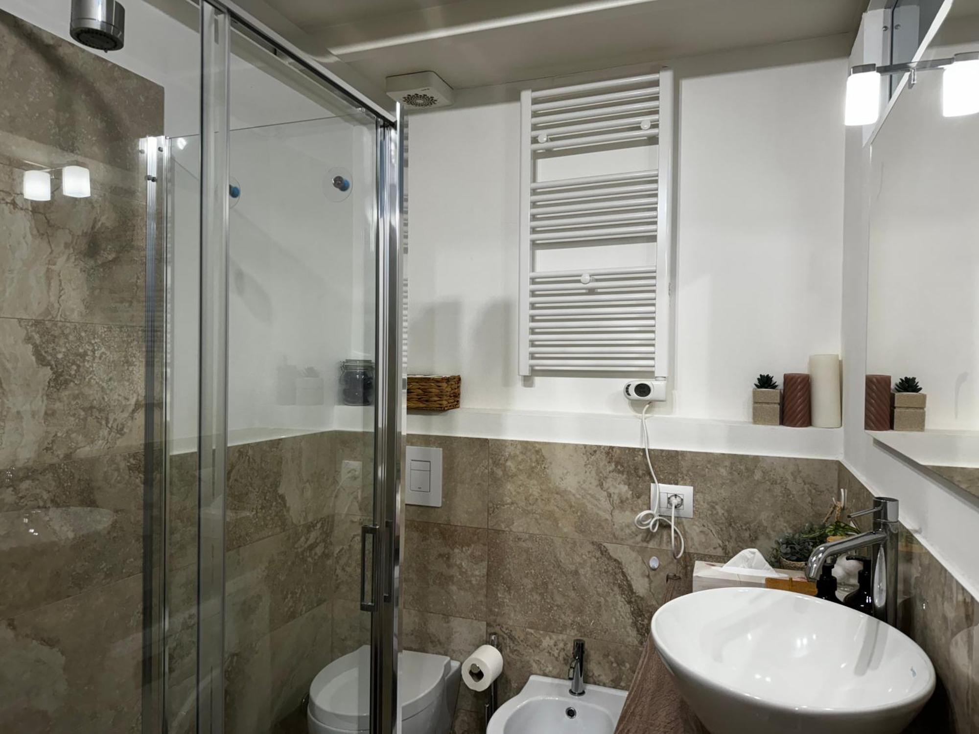 Regina Milano In Corso Lodi - Sky Tv, Wifi E Breakfast Box Apartment Exterior foto
